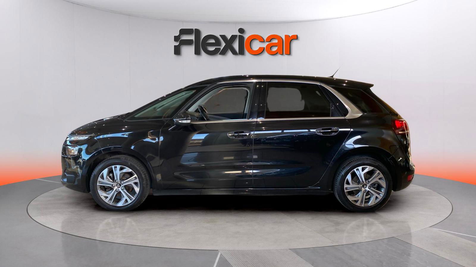 https://cdn-flexicar.caraffinity.it/public_appraisal_images_pro/images/stock/189578/a1fC8itaci__WhatsApp Image 2025-09-23 at 19.28.01 (4).jpeg